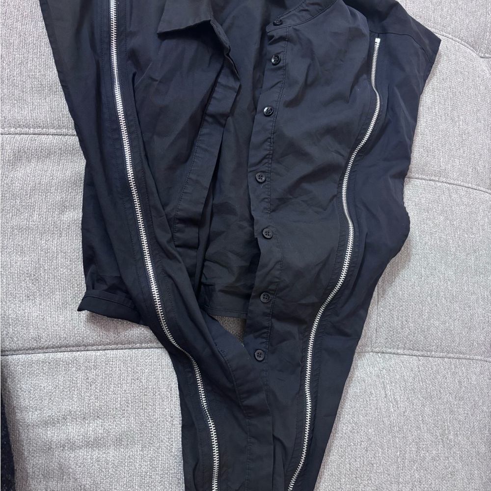 AKIRA Charcoal Button-Up Shirt
